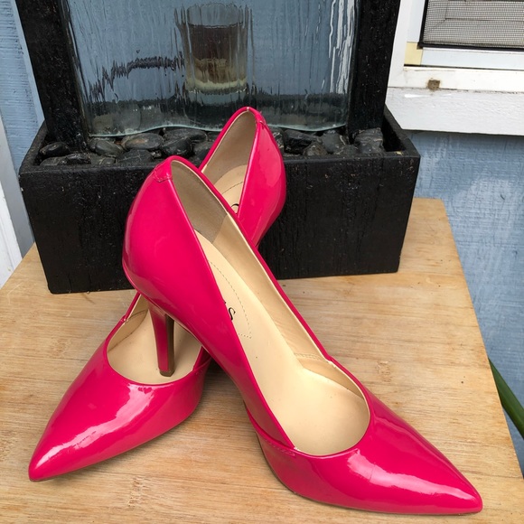 hot pink patent pumps